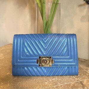 Women’s Luxurious Hand Bag in Light Blue